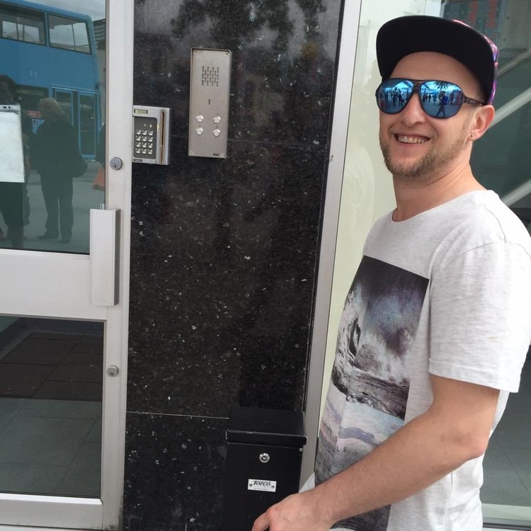 549226_714083692037290_8675607453299085426_n (2).jpg