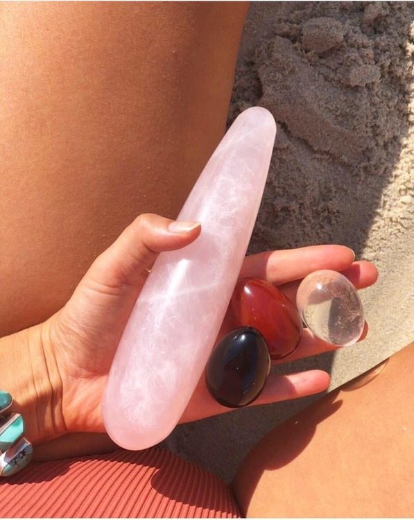 m,asaj yoni dildo.jpg