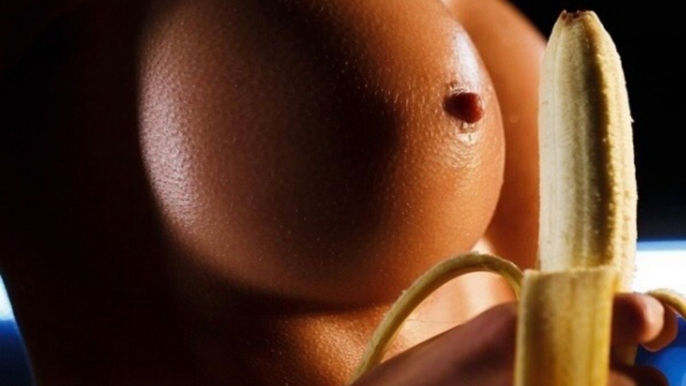 Am facut sex pe bani cu un prieten