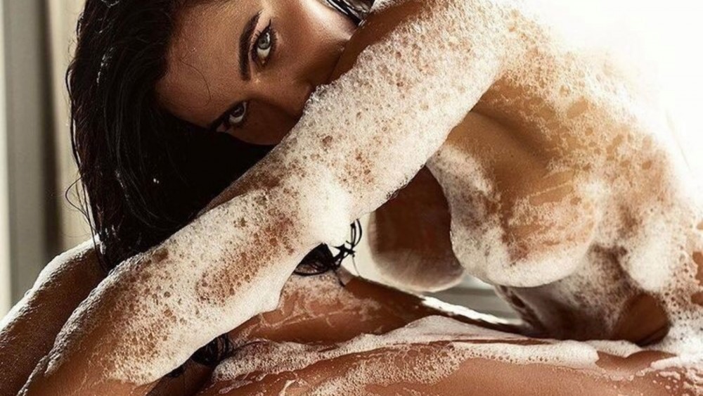 Acte de sex interzise in u.k.