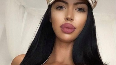 Does cheating have advantages?