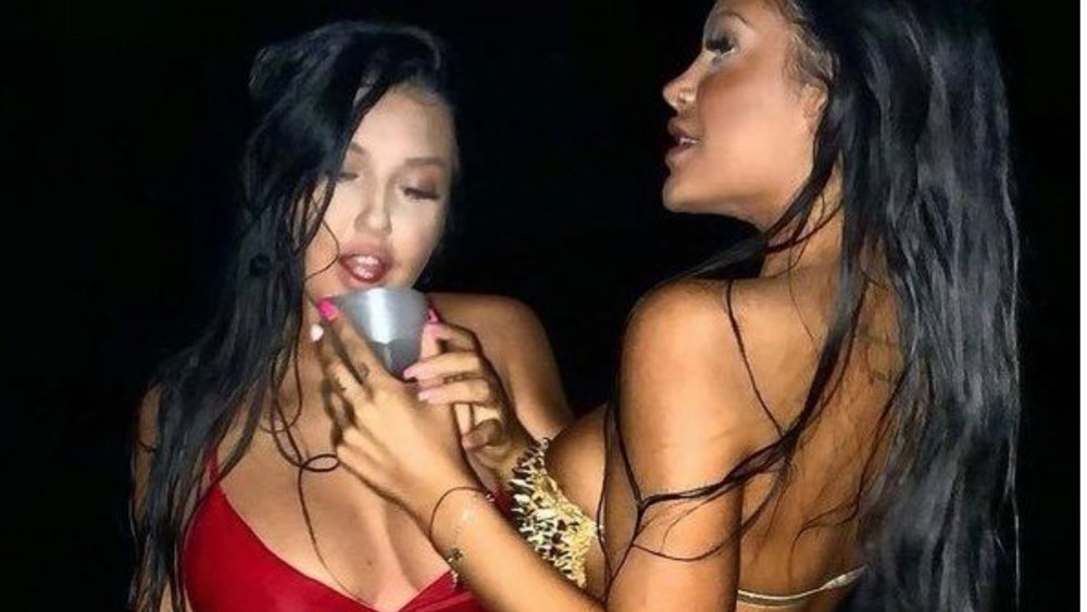 ESCORT TIPS FOR CUSTOMERS WITH DISABILITIES