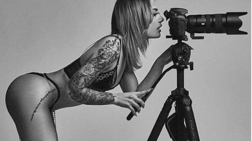 WOMAN REQUESTS DIVORCE FROM HER HUSBAND USING FACEBOOK!